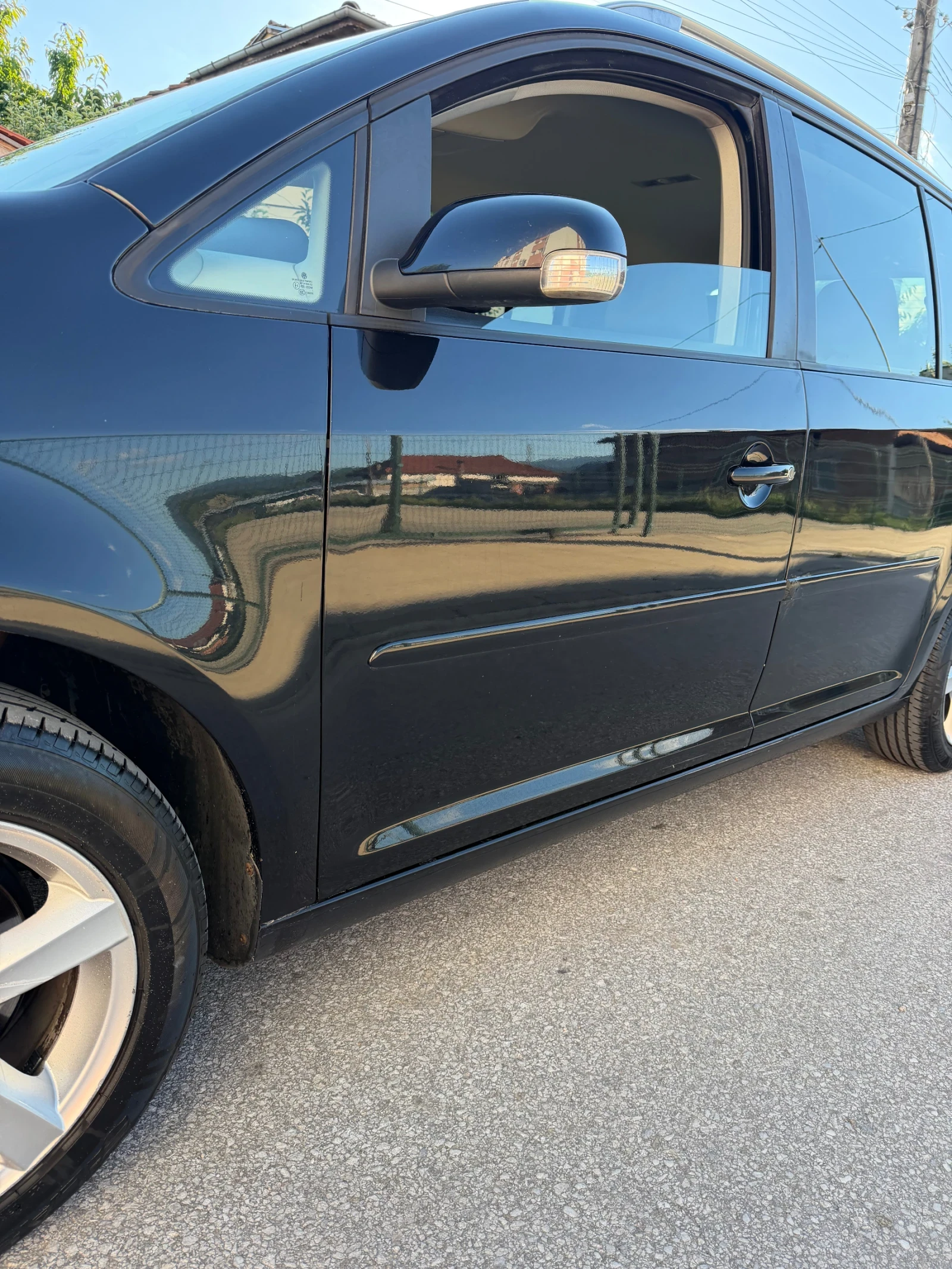 VW Touran 1.9tdi 105hp 6speed 2009, снимка 4 - Автомобили и джипове - 54911700