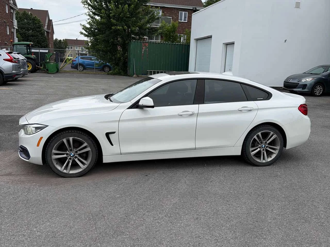 BMW 430 xDrive/CARFAX/ШИБИДАХ/ПОДГРЕВИ, снимка 3 - Автомобили и джипове - 55226368
