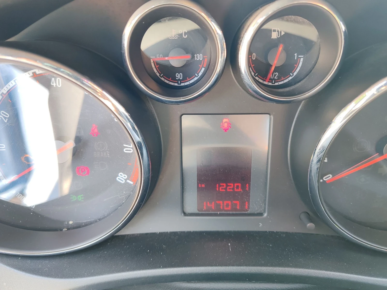 Opel Meriva, снимка 4 - Автомобили и джипове - 55384134