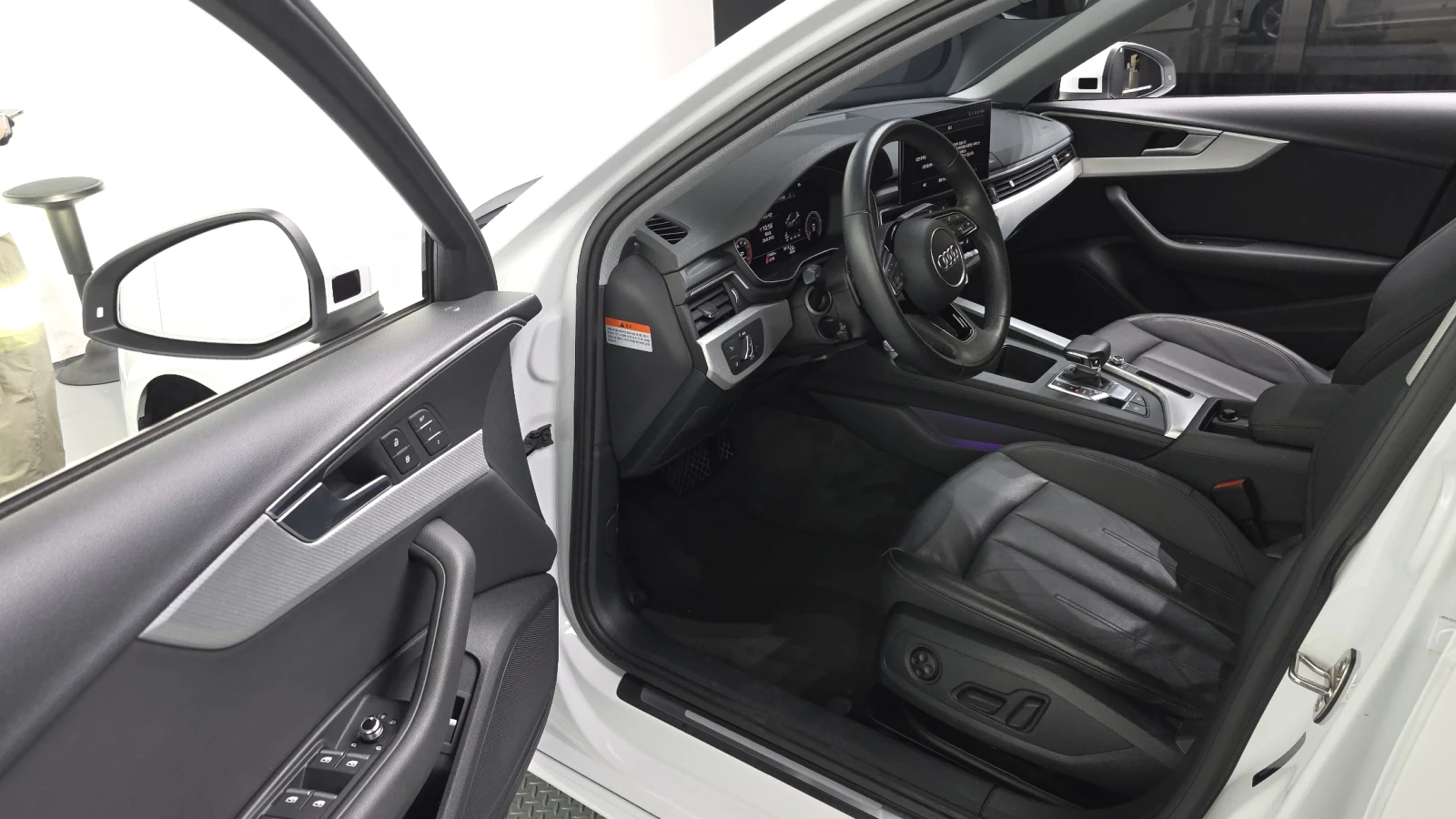Audi A4  40 TFSI PREMIUM, снимка 6 - Автомобили и джипове - 55335844