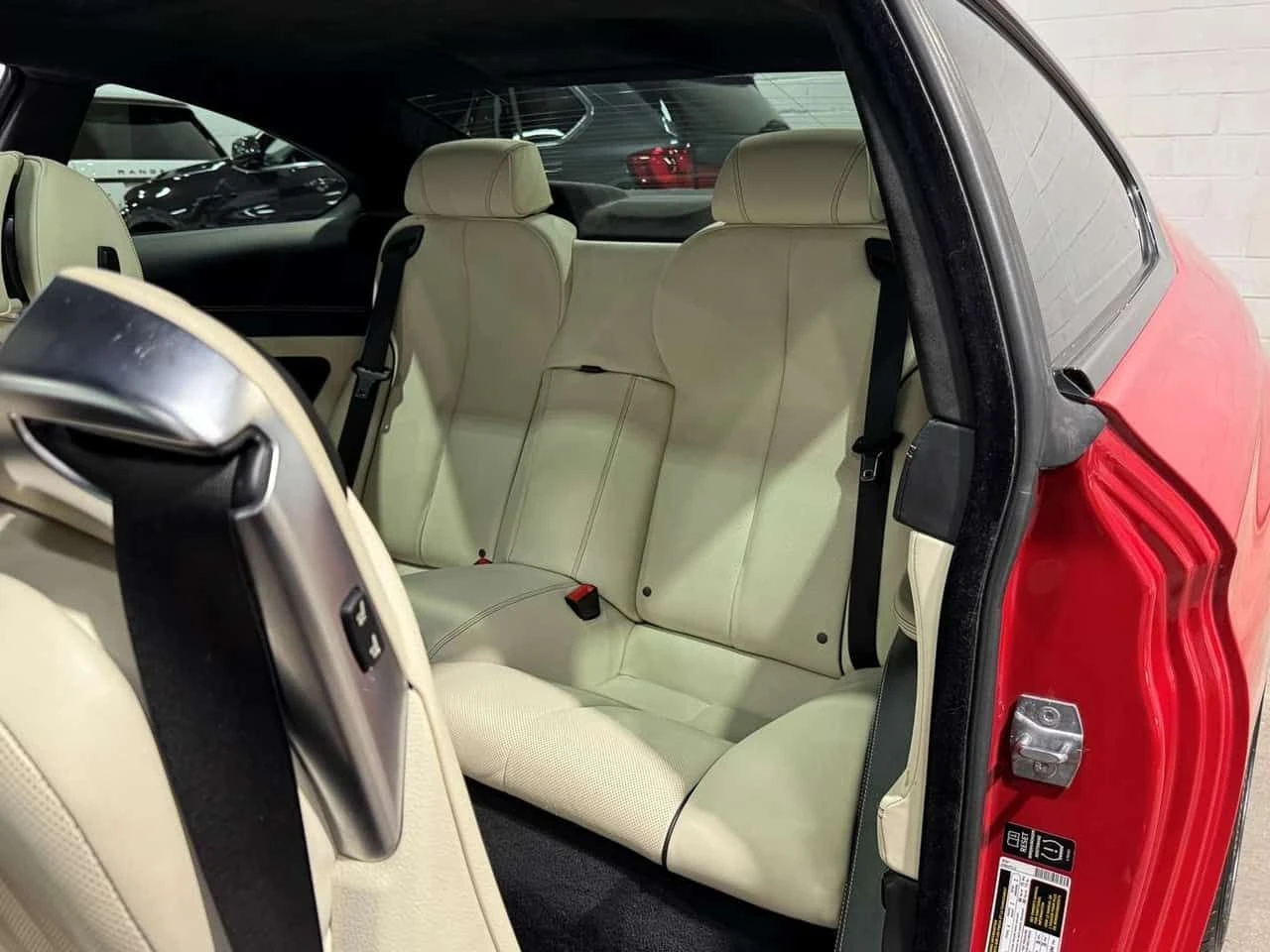 BMW 650 * Фиксирана цена до България * Без инциденти * , снимка 15 - Автомобили и джипове - 55570072