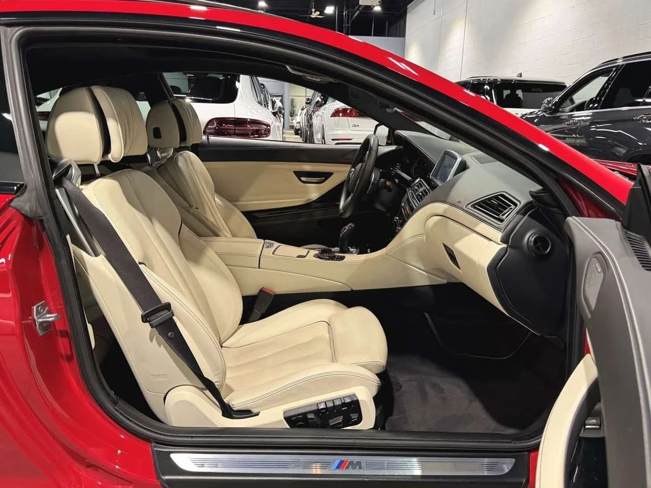 BMW 650 * Фиксирана цена до България * Без инциденти * , снимка 13 - Автомобили и джипове - 55570072