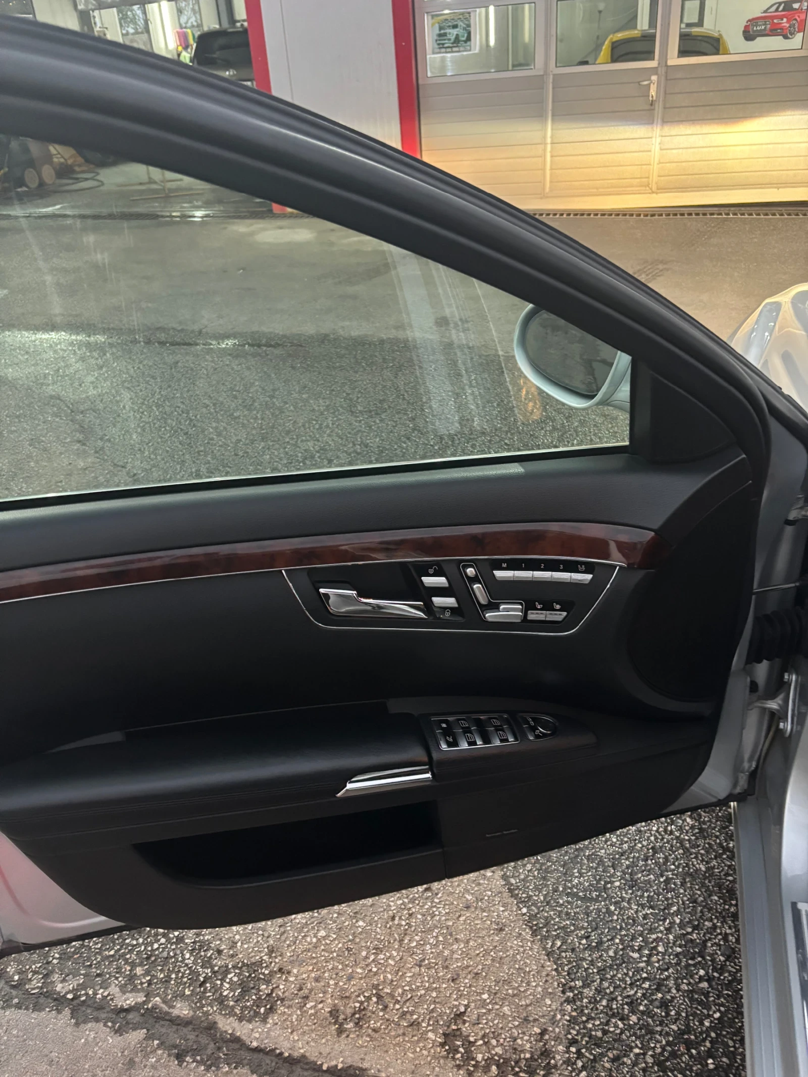 Mercedes-Benz S 320, снимка 9 - Автомобили и джипове - 55976533