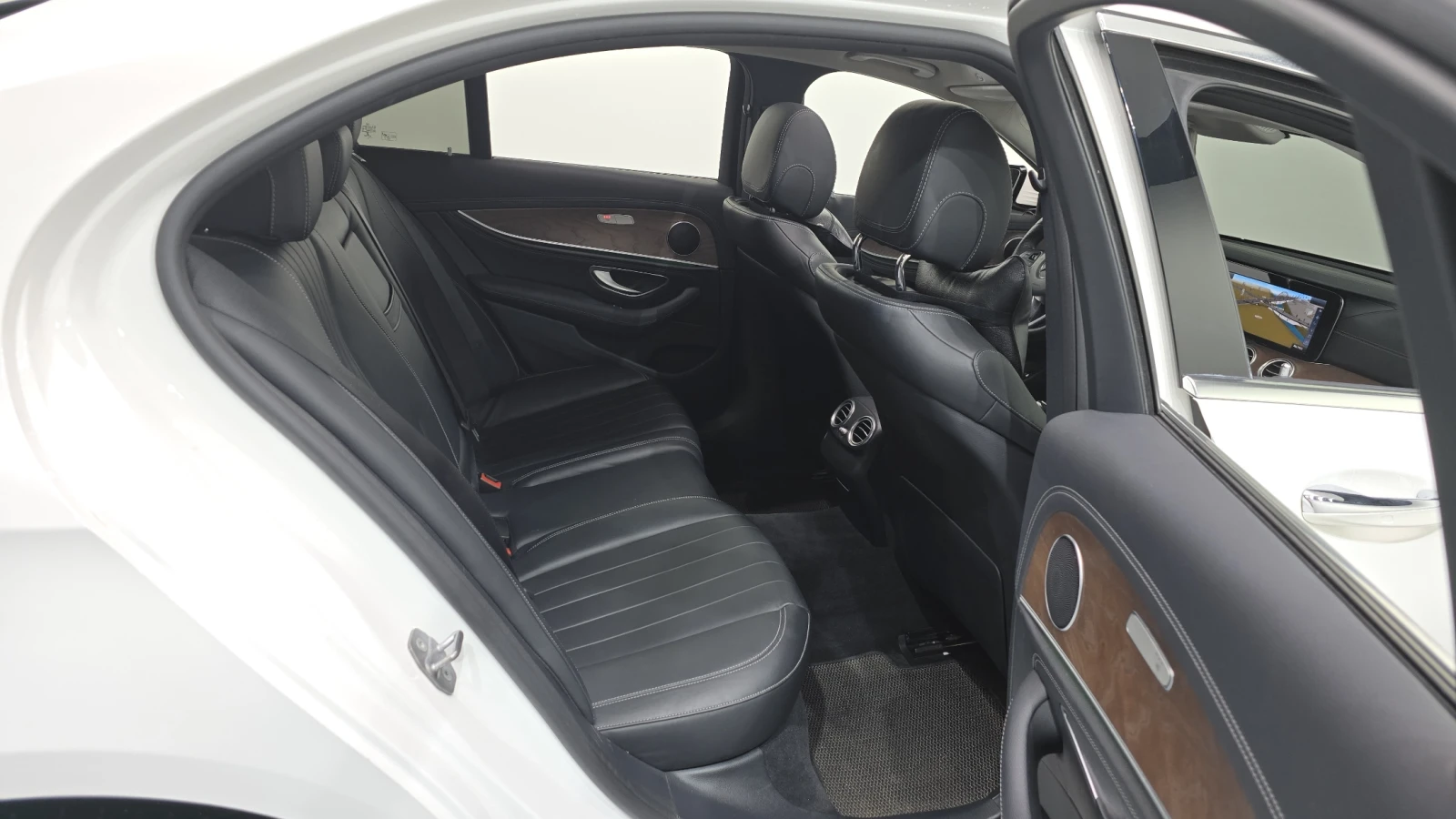 Mercedes-Benz E 220 Exclusive autoprime.bg, снимка 11 - Автомобили и джипове - 56022236