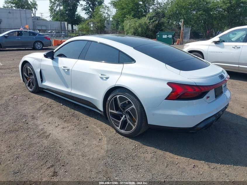 Audi E-Tron GT Rs Quattro, снимка 3 - Автомобили и джипове - 56041864