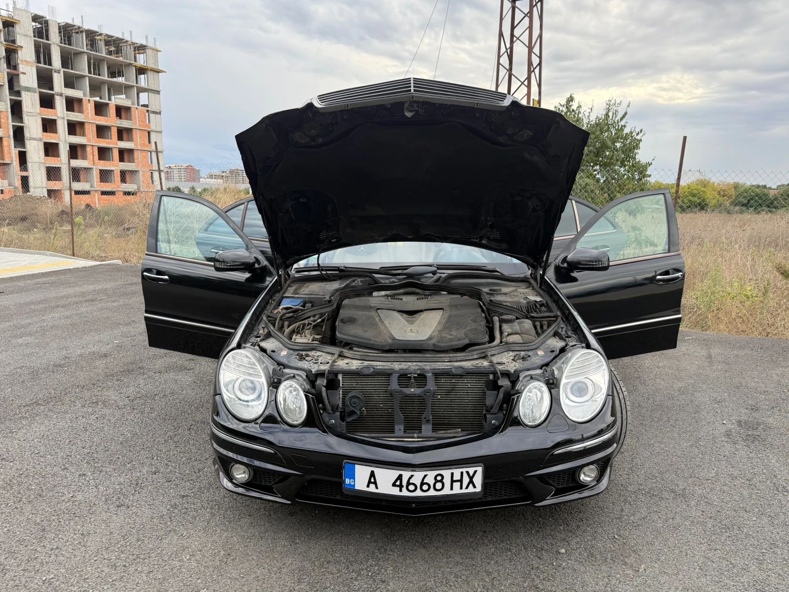 Mercedes-Benz E 320, снимка 16 - Автомобили и джипове - 56185102
