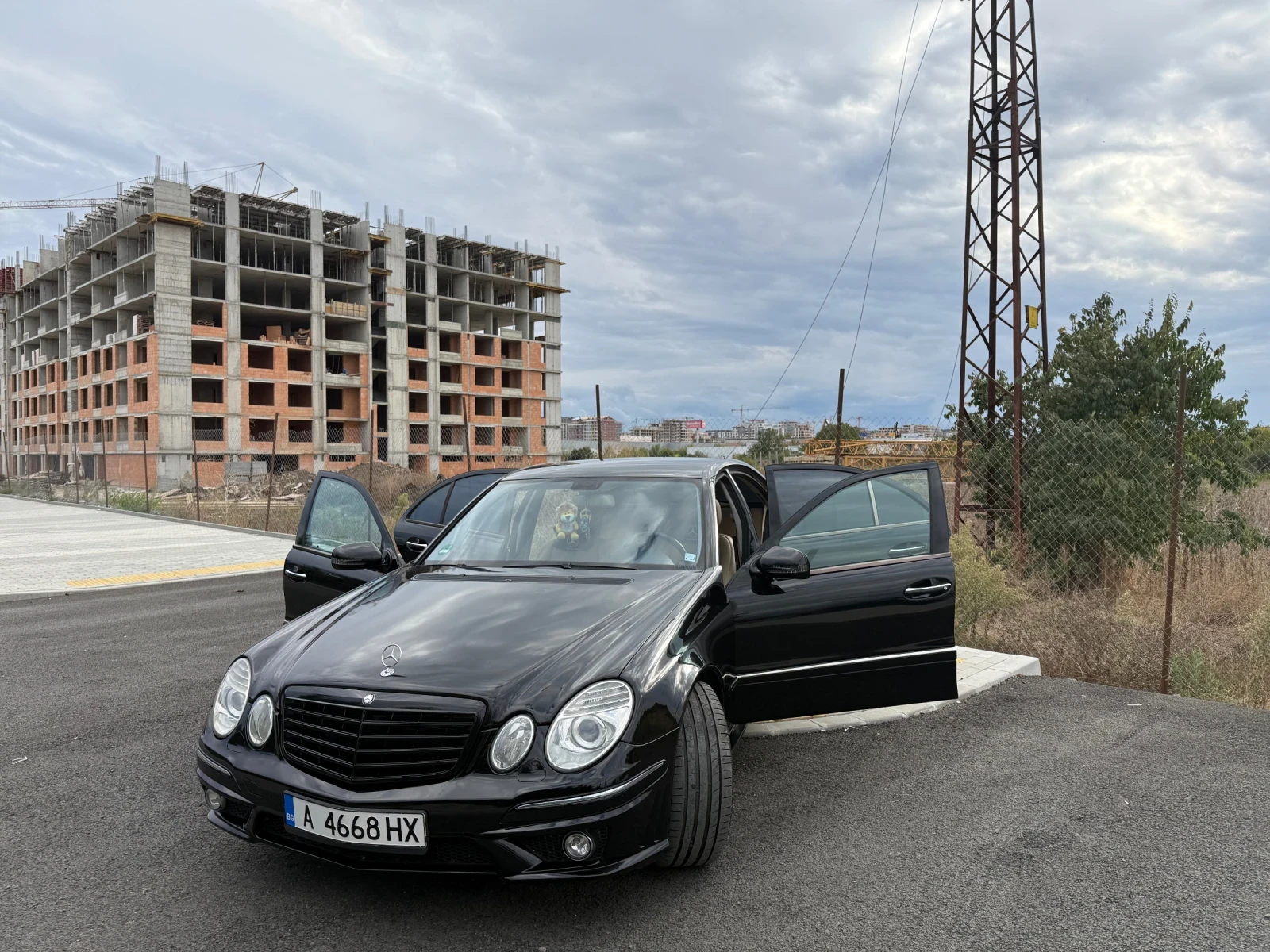 Mercedes-Benz E 320, снимка 8 - Автомобили и джипове - 56185102