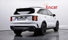 Kia Sorento 2.2 DIESEL AWD / GRAVITY / 360 КАМЕРИ /ОБДУХ/PANO , снимка 3