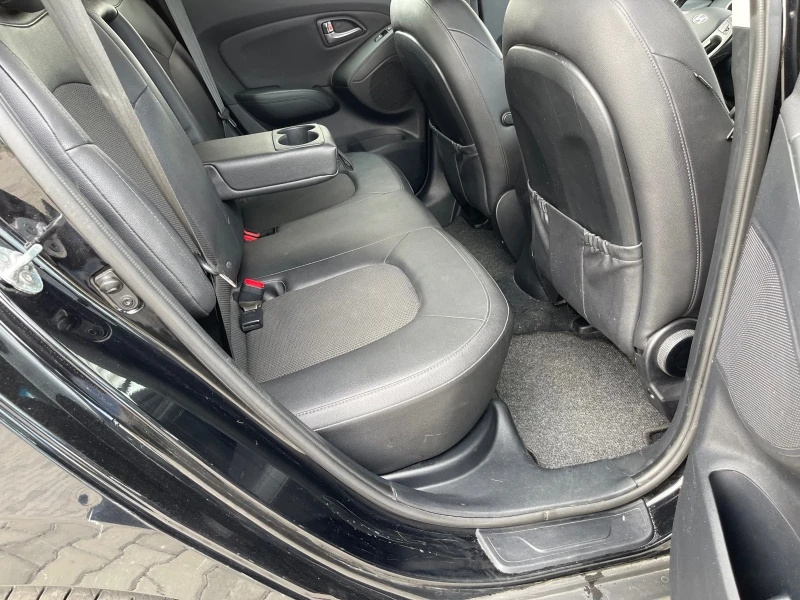 Hyundai IX35 1, 6i GPL135к.с., 5в, 6ск., кожа, мулти, темпо, кл, снимка 9 - Автомобили и джипове - 38077844