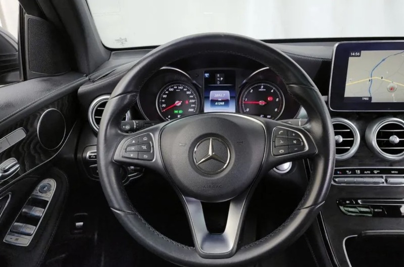 Mercedes-Benz GLC 220 4MATIC Premium + РЕАЛНИ 61 248 км!, снимка 12 - Автомобили и джипове - 45806354