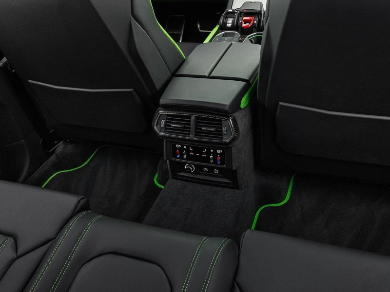Lamborghini Urus SE PLUG-IN HYBRID CERAMIC AKRAPOVIC B&O, снимка 15 - Автомобили и джипове - 51508736