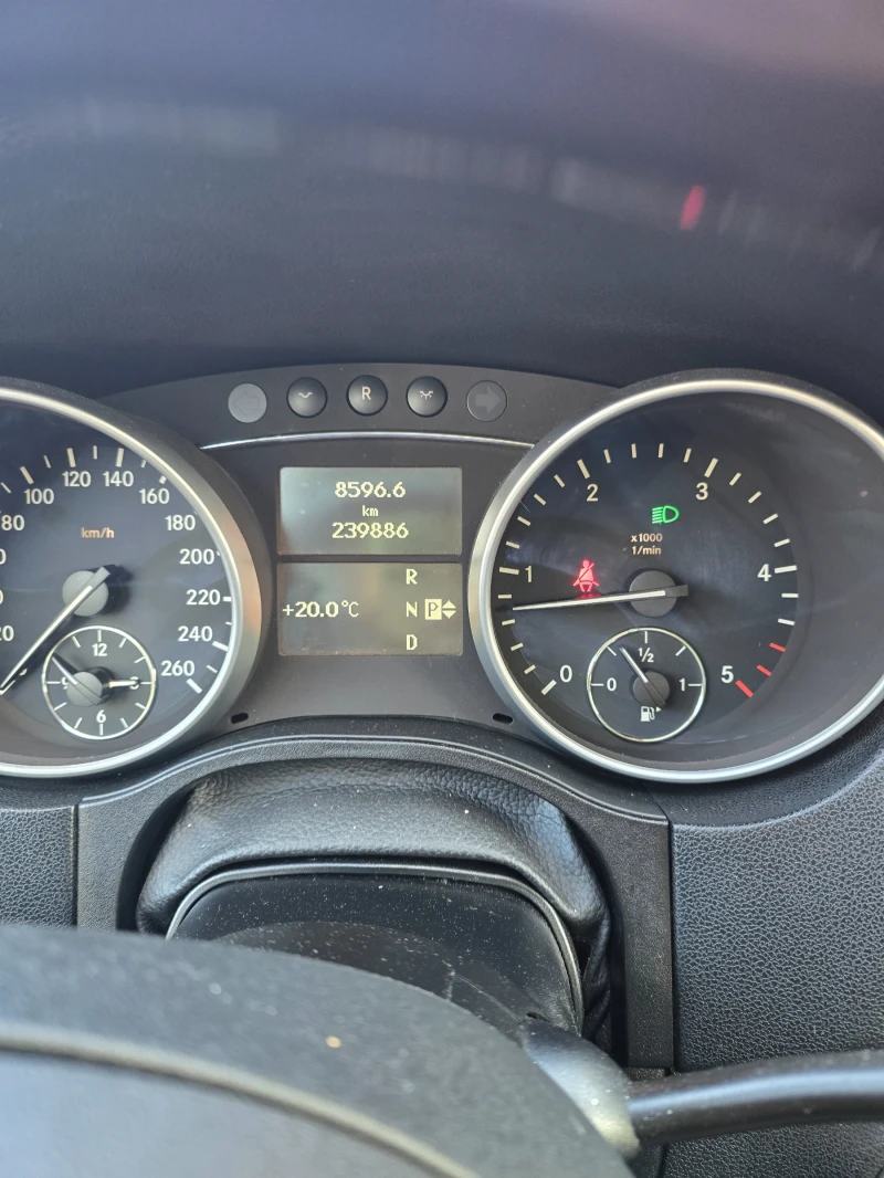 Mercedes-Benz ML 350, снимка 12 - Автомобили и джипове - 52262780