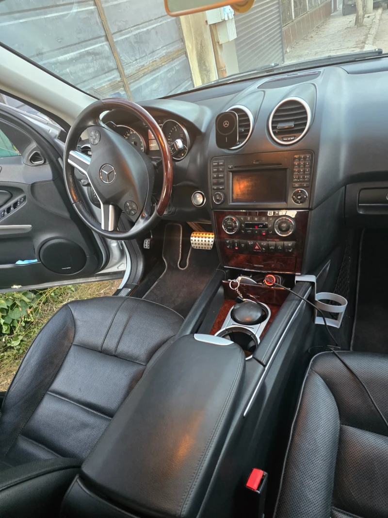 Mercedes-Benz ML 350, снимка 16 - Автомобили и джипове - 52262780