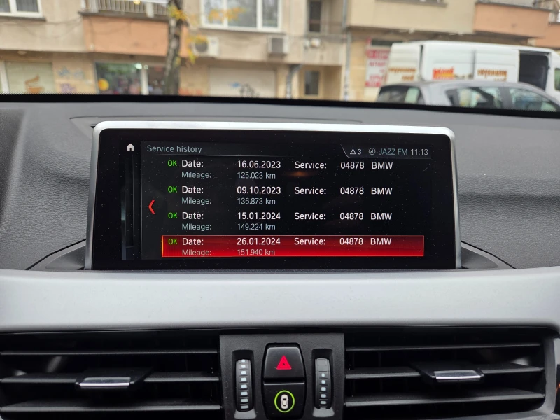 BMW X1 F48, снимка 14 - Автомобили и джипове - 52637735