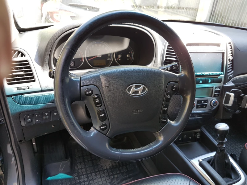 Hyundai Santa fe, снимка 8 - Автомобили и джипове - 52677417