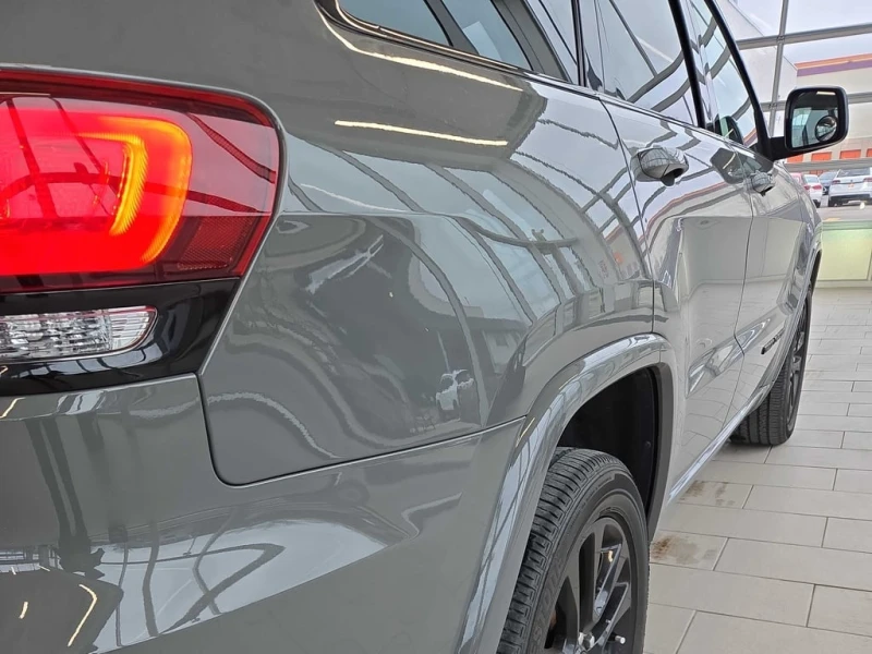 Jeep Grand cherokee 2019 Altitude * CARFAX * БЕЗ ПЪРВОНАЧАЛНА ВНОСКА, снимка 8 - Автомобили и джипове - 53059315