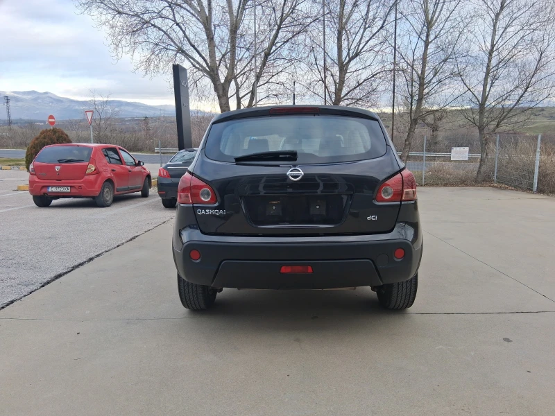 Nissan Qashqai, снимка 8 - Автомобили и джипове - 53089941