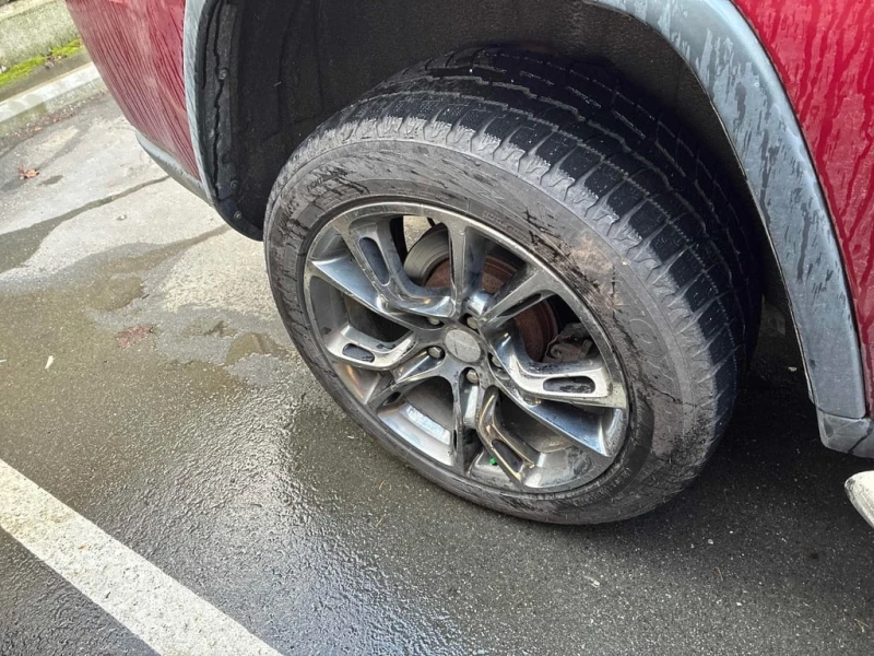 Jeep Grand cherokee * Overland * CARFAX * БЕЗ ПЪРВОНАЧАЛНА ВНОСКА, снимка 13 - Автомобили и джипове - 53129269