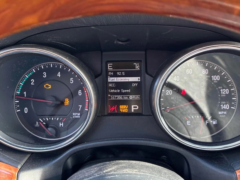 Jeep Grand cherokee * Overland * CARFAX * БЕЗ ПЪРВОНАЧАЛНА ВНОСКА, снимка 8 - Автомобили и джипове - 53129269