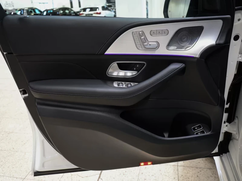 Mercedes-Benz GLE 53 4MATIC 53 AMG HYBRID 4M+ Coupé Premium, снимка 16 - Автомобили и джипове - 53524265