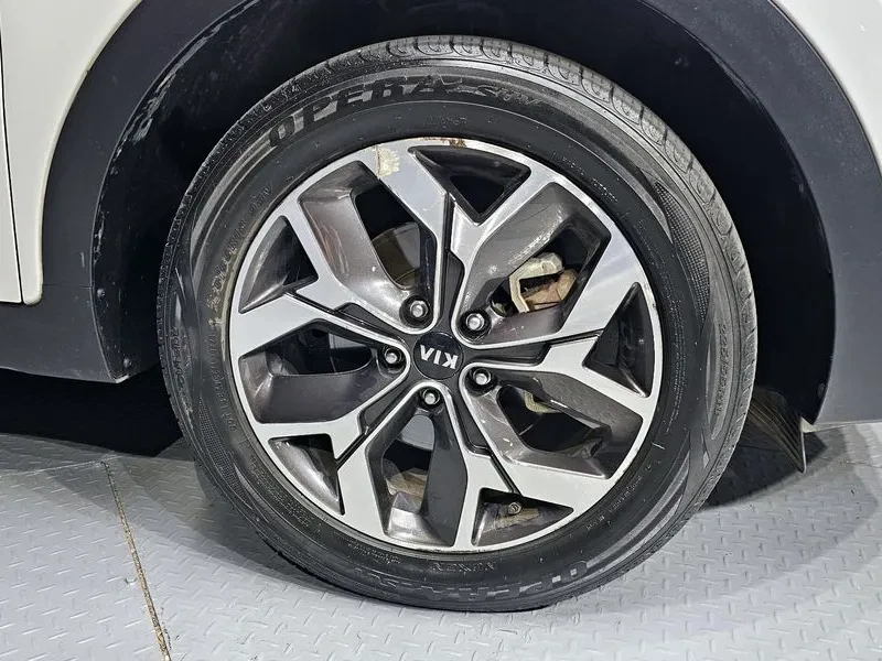Kia Sportage The Bold Diesel 1.6 2Wd Prestige, снимка 5 - Автомобили и джипове - 55046890