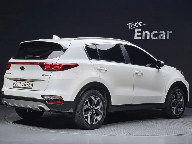 Kia Sportage The Bold Diesel 1.6 2Wd Prestige, снимка 2 - Автомобили и джипове - 55046890