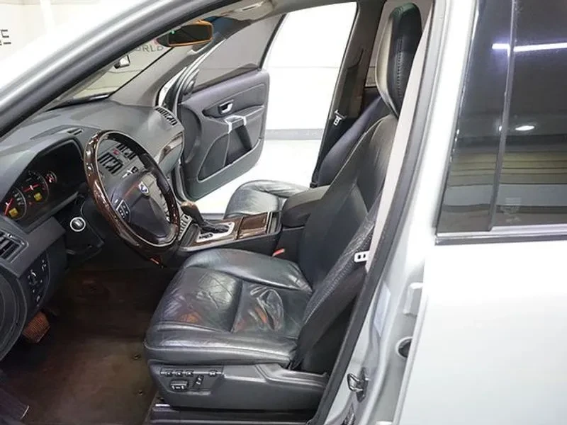 Volvo Xc90 D5, снимка 10 - Автомобили и джипове - 55882348