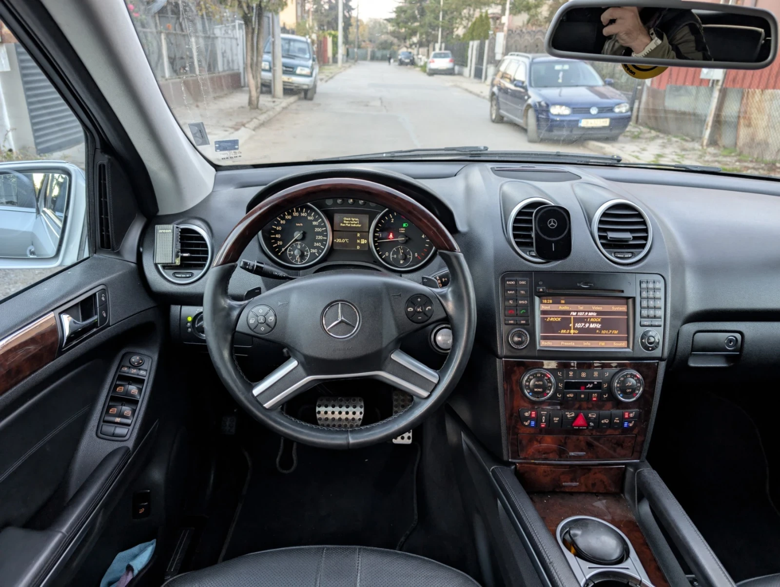 Mercedes-Benz ML 350  - изображение 3