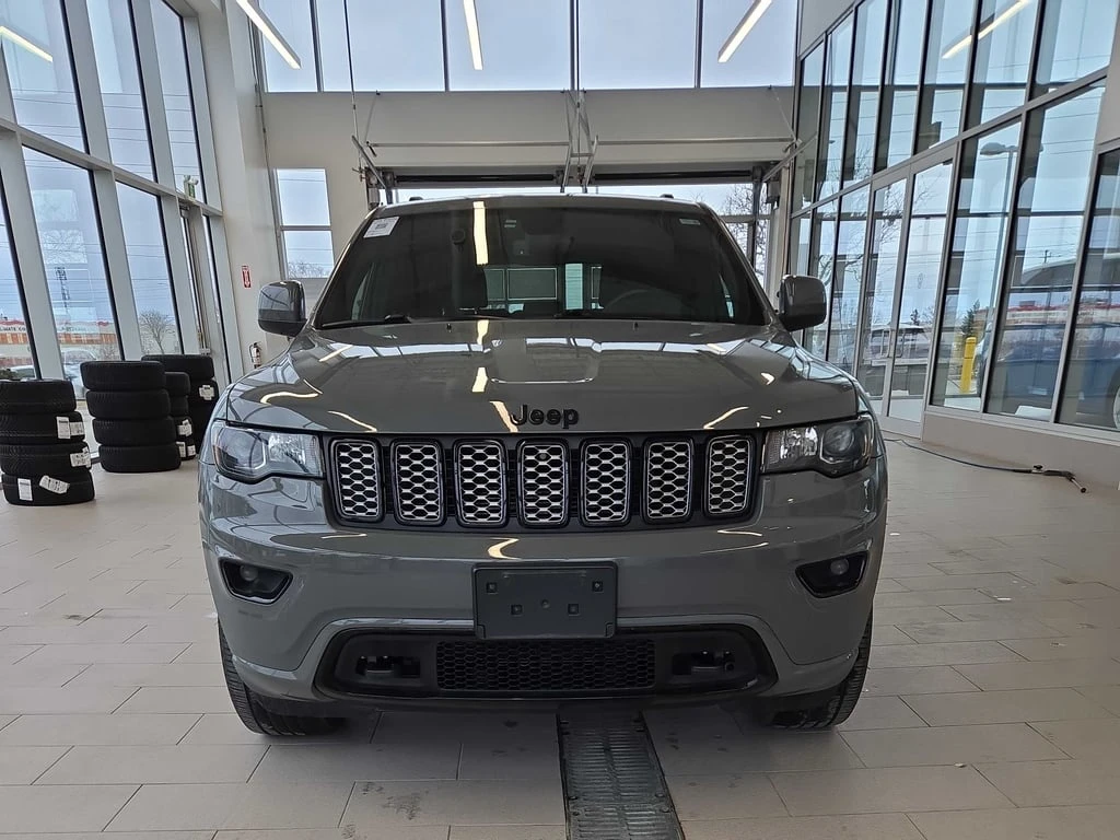 Jeep Grand cherokee 2019 Altitude * CARFAX * БЕЗ ПЪРВОНАЧАЛНА ВНОСКА - изображение 2