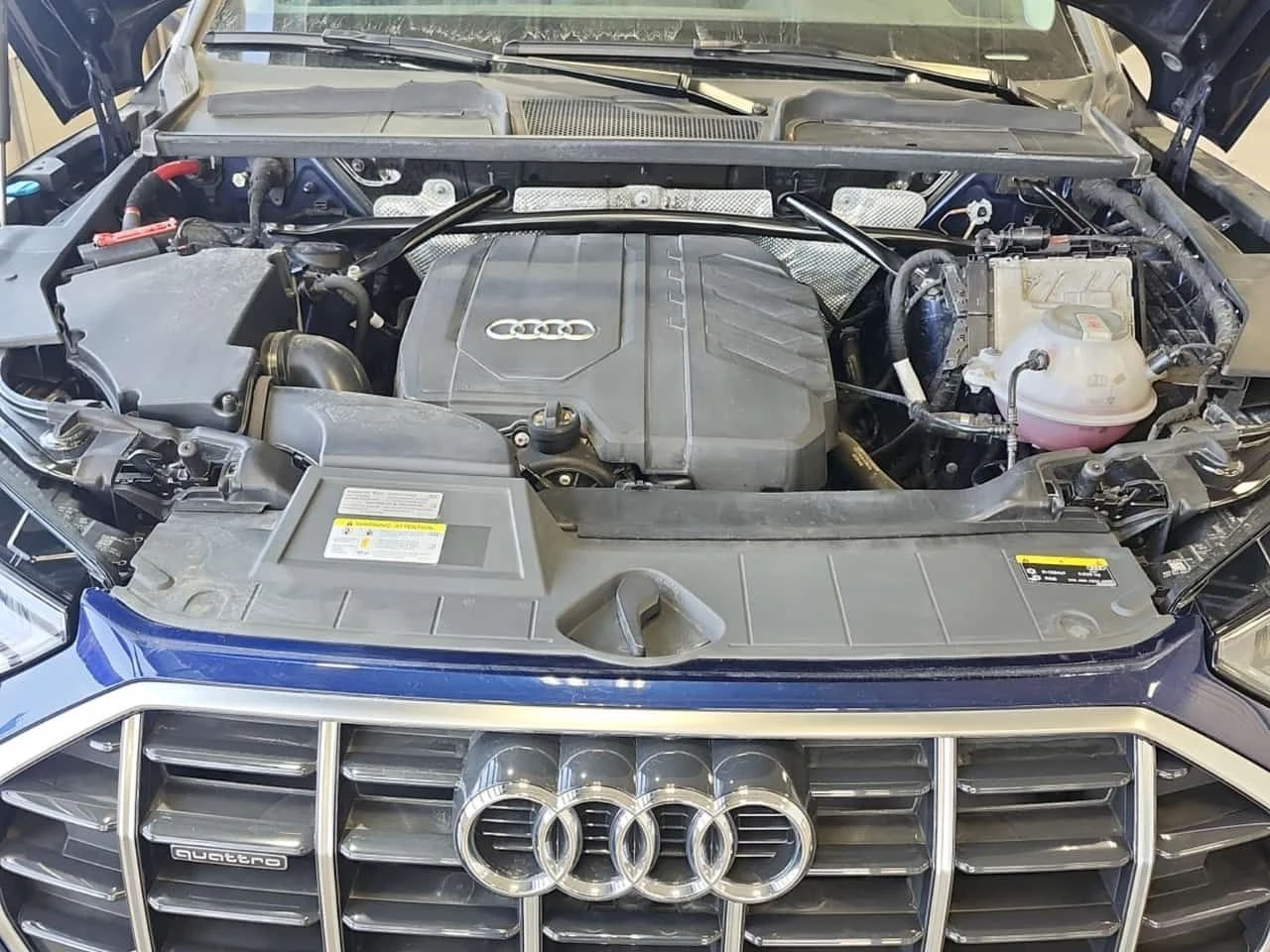 Audi Q5 45TFSI * KOMFORT * CARFAX * Без инциденти * , снимка 12 - Автомобили и джипове - 54037137