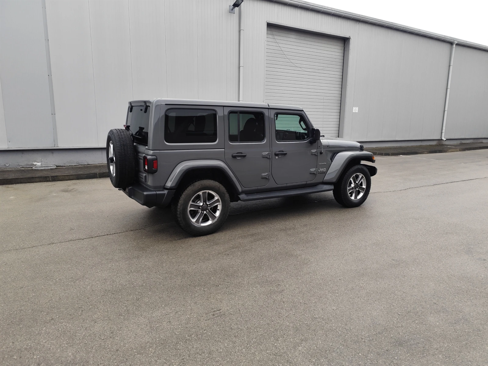 Jeep Wrangler 2.0, снимка 9 - Автомобили и джипове - 54059015