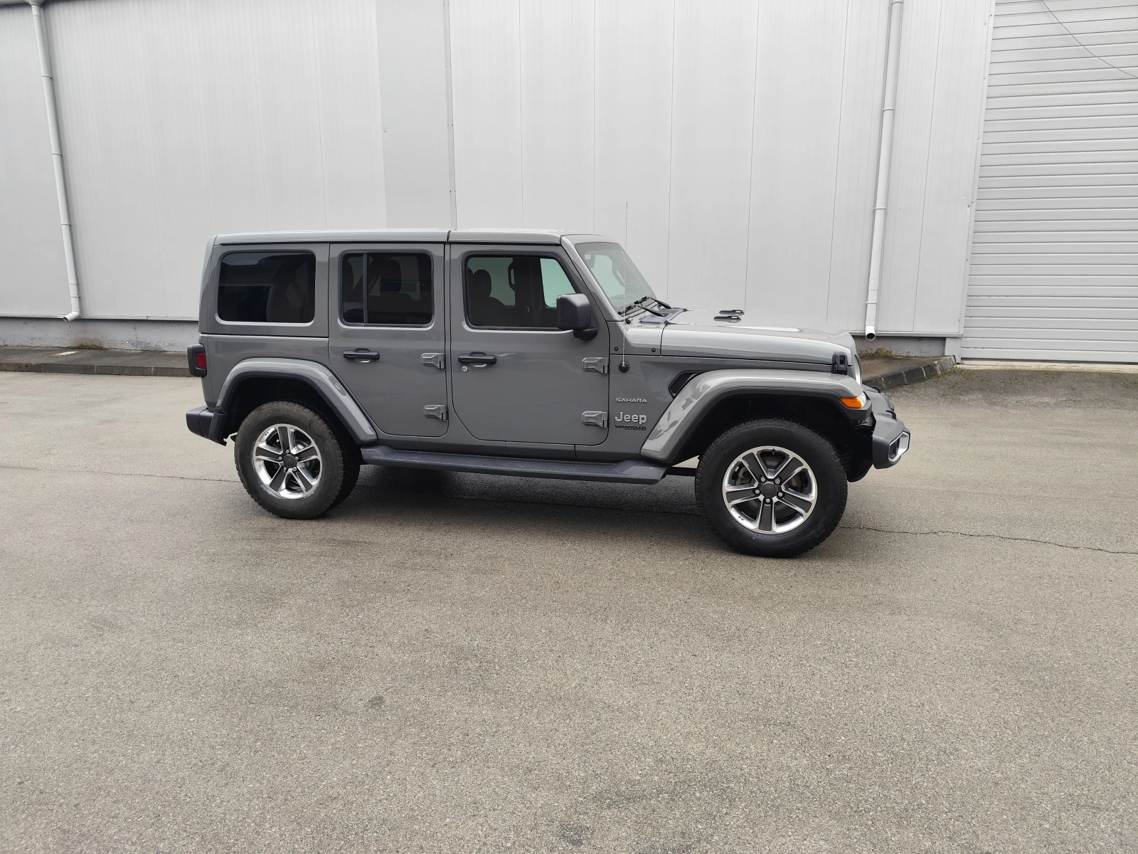 Jeep Wrangler 2.0, снимка 10 - Автомобили и джипове - 54059015