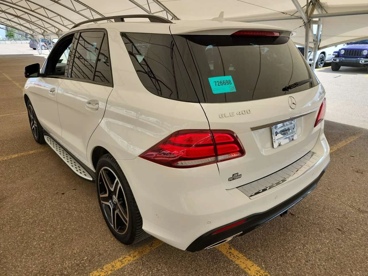 Mercedes-Benz GLE 400 AMG Line * Един собственик * CARFAX * 104к км! * , снимка 4 - Автомобили и джипове - 54704779