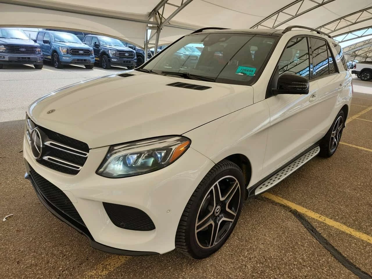 Mercedes-Benz GLE 400 AMG Line * Един собственик * CARFAX * 104к км! * 