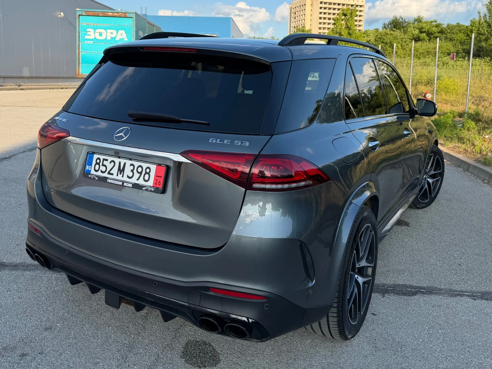 Mercedes-Benz GLE 53 4MATIC Night Package Масаж Обдухване Burmester Distronic, снимка 6 - Автомобили и джипове - 54885148