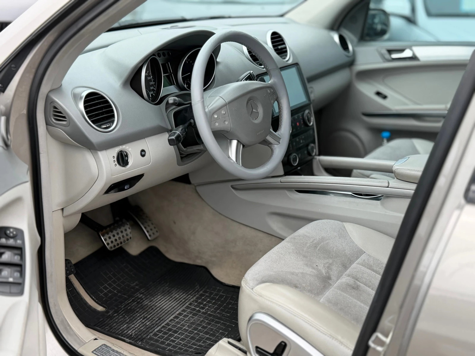 Mercedes-Benz ML 320 3.0 дизел , снимка 11 - Автомобили и джипове - 55415374