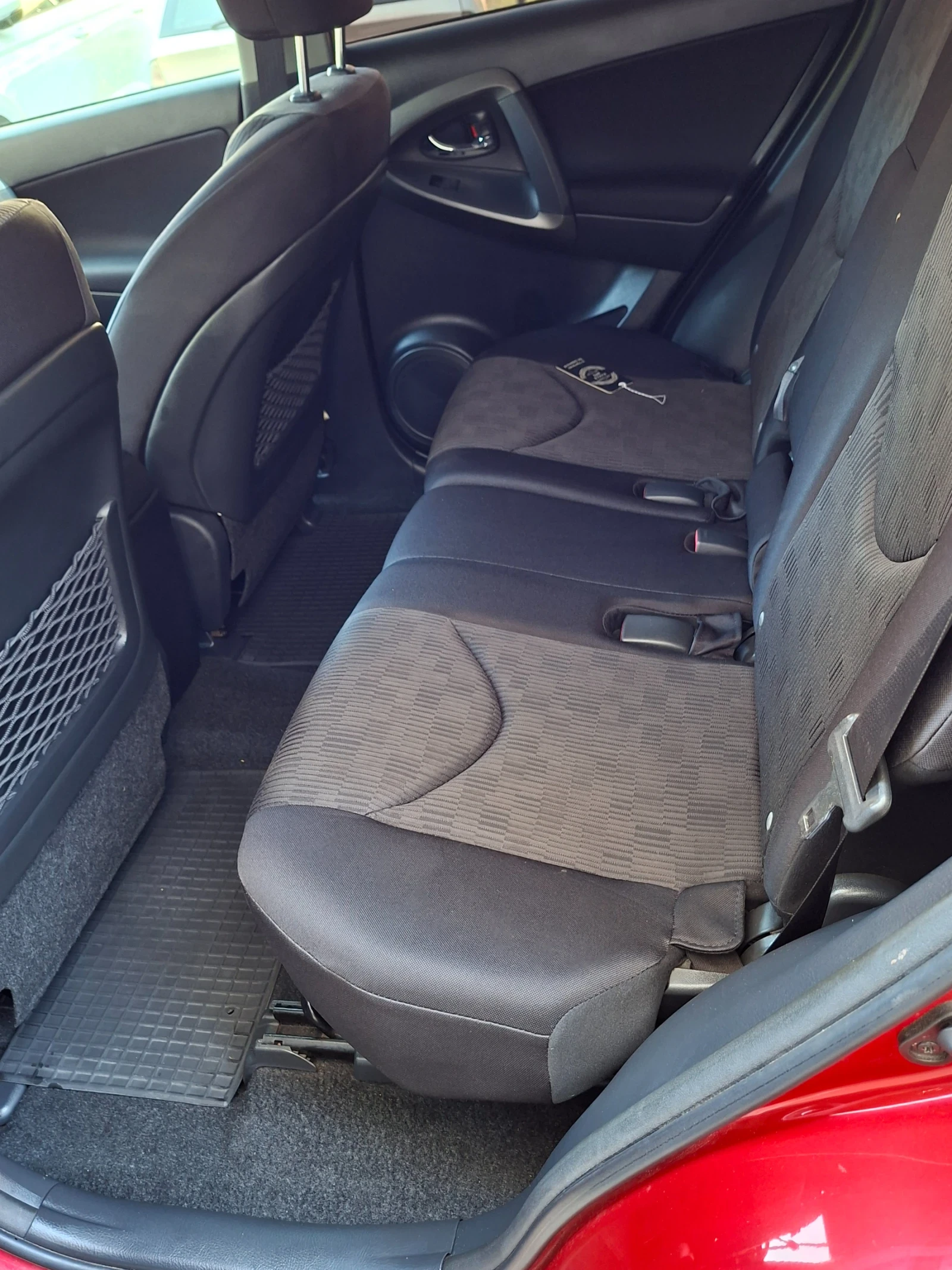 Toyota Rav4 2.2 D4D FACELIFT , снимка 10 - Автомобили и джипове - 55453269