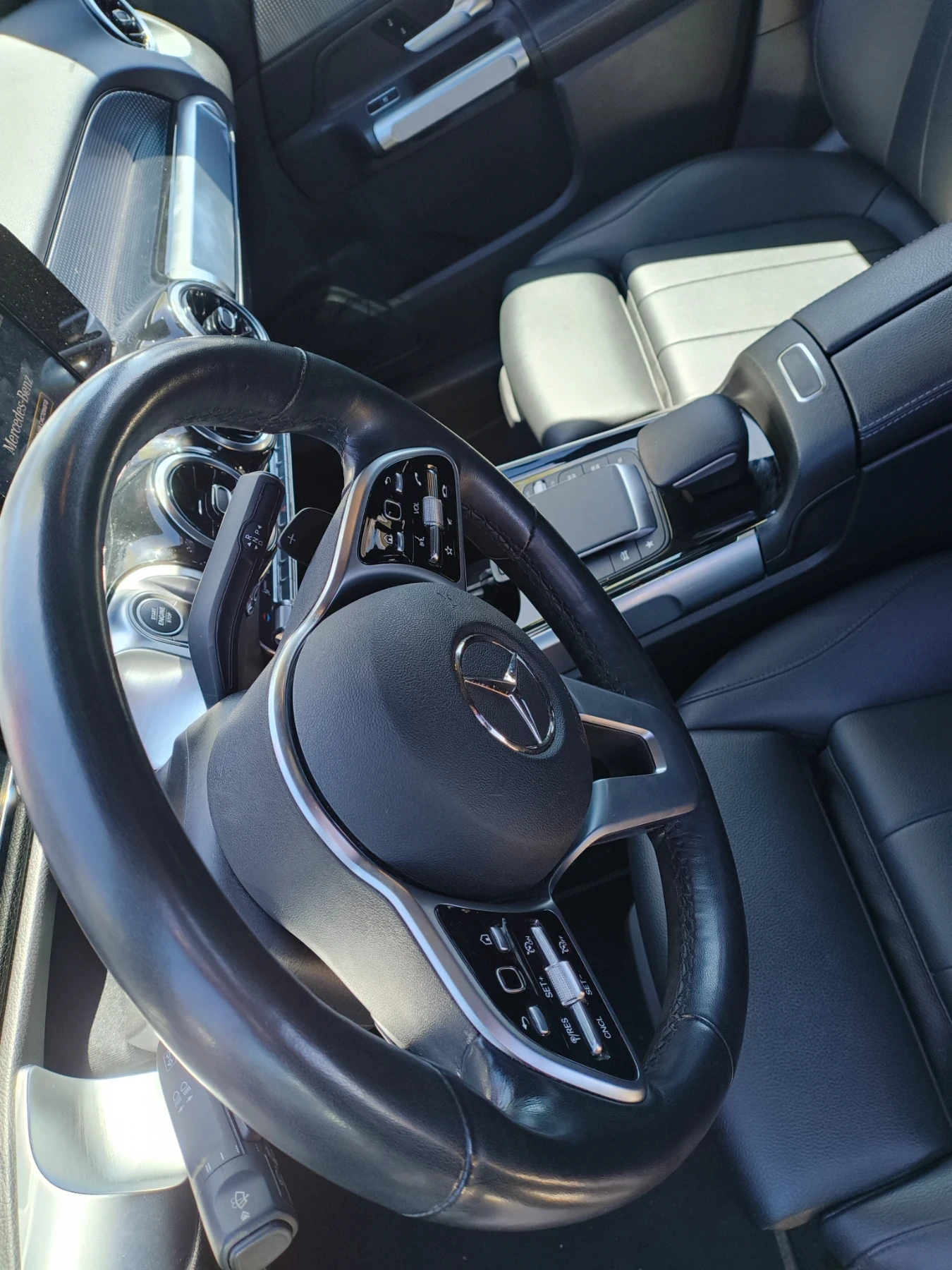 Mercedes-Benz GLB 250 4 matic, снимка 6 - Автомобили и джипове - 55644819