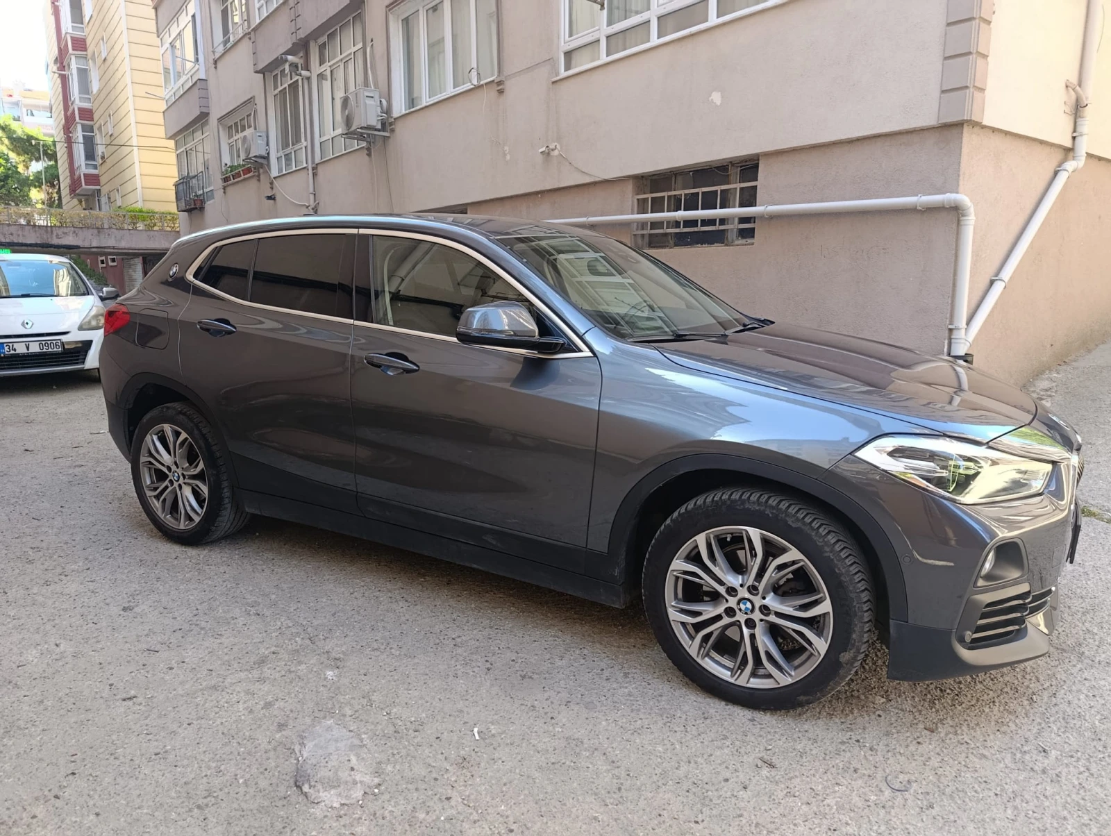 BMW X2