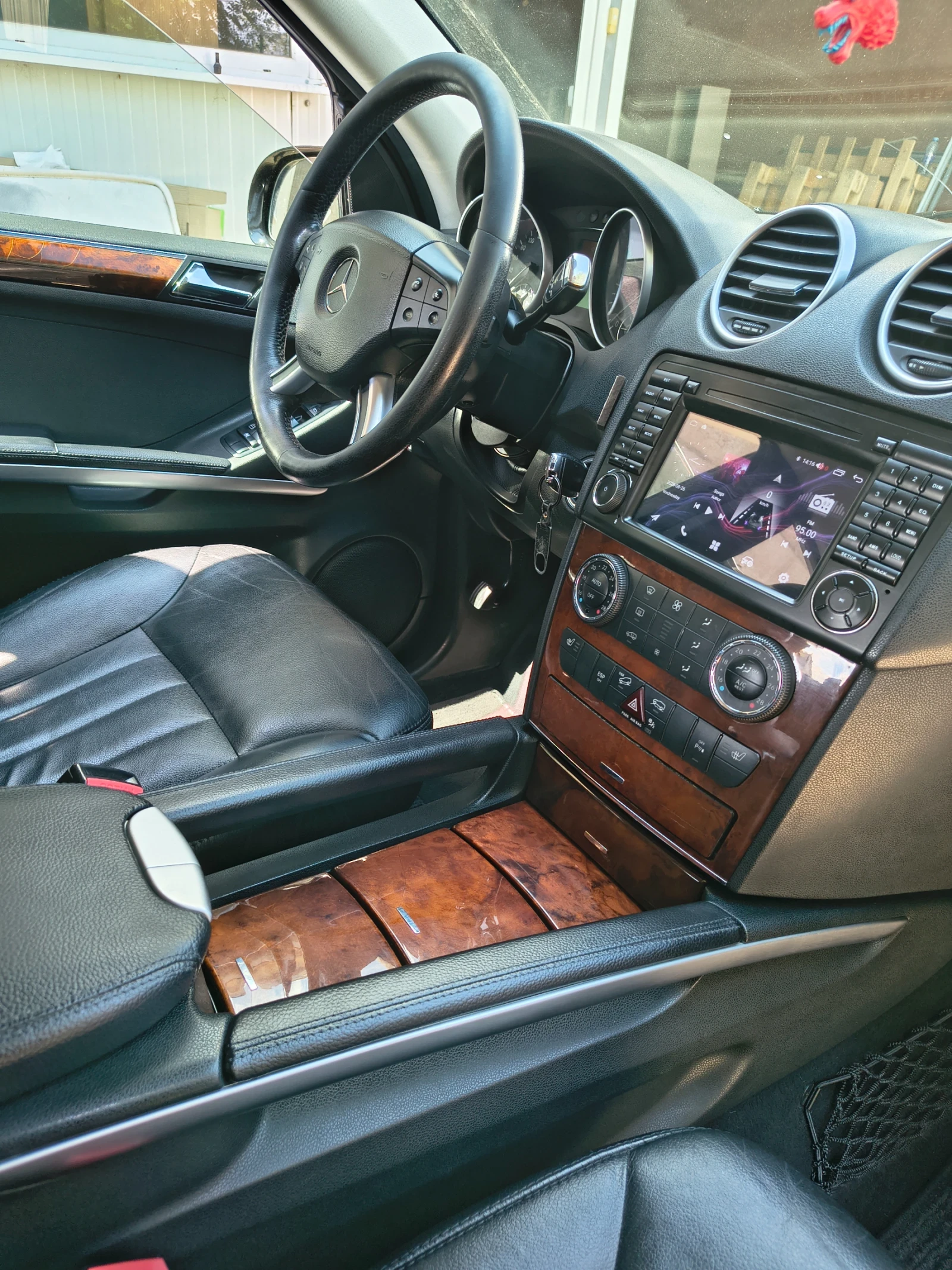Mercedes-Benz ML 280, снимка 10 - Автомобили и джипове - 56011139
