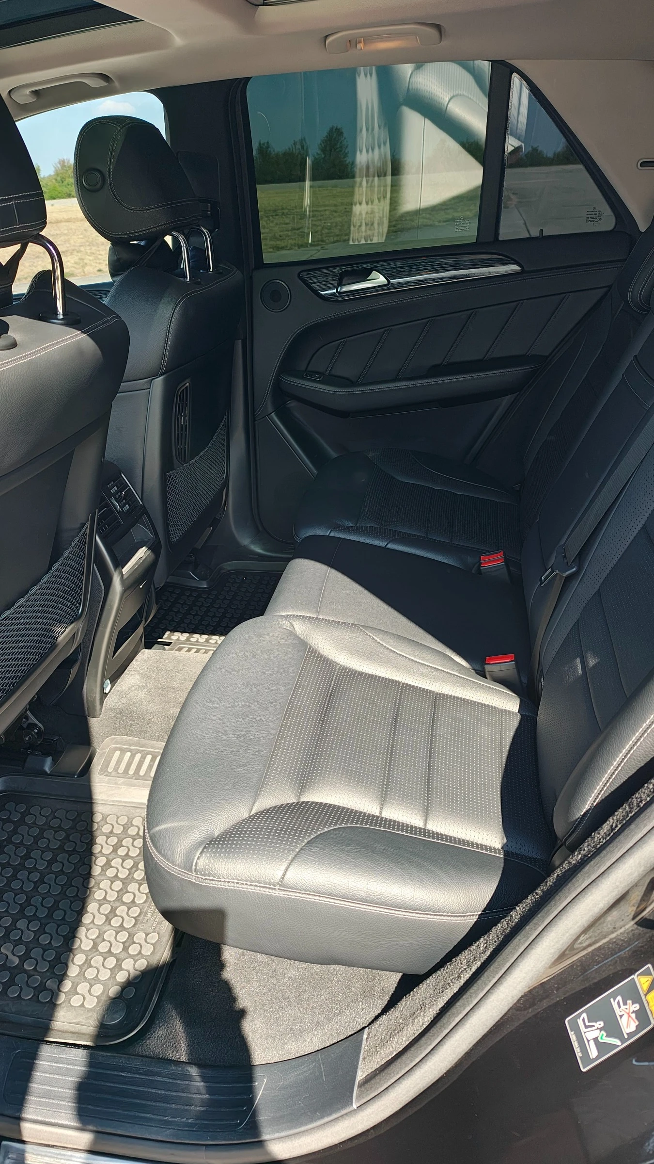 Mercedes-Benz ML 63 AMG, снимка 10 - Автомобили и джипове - 56165583
