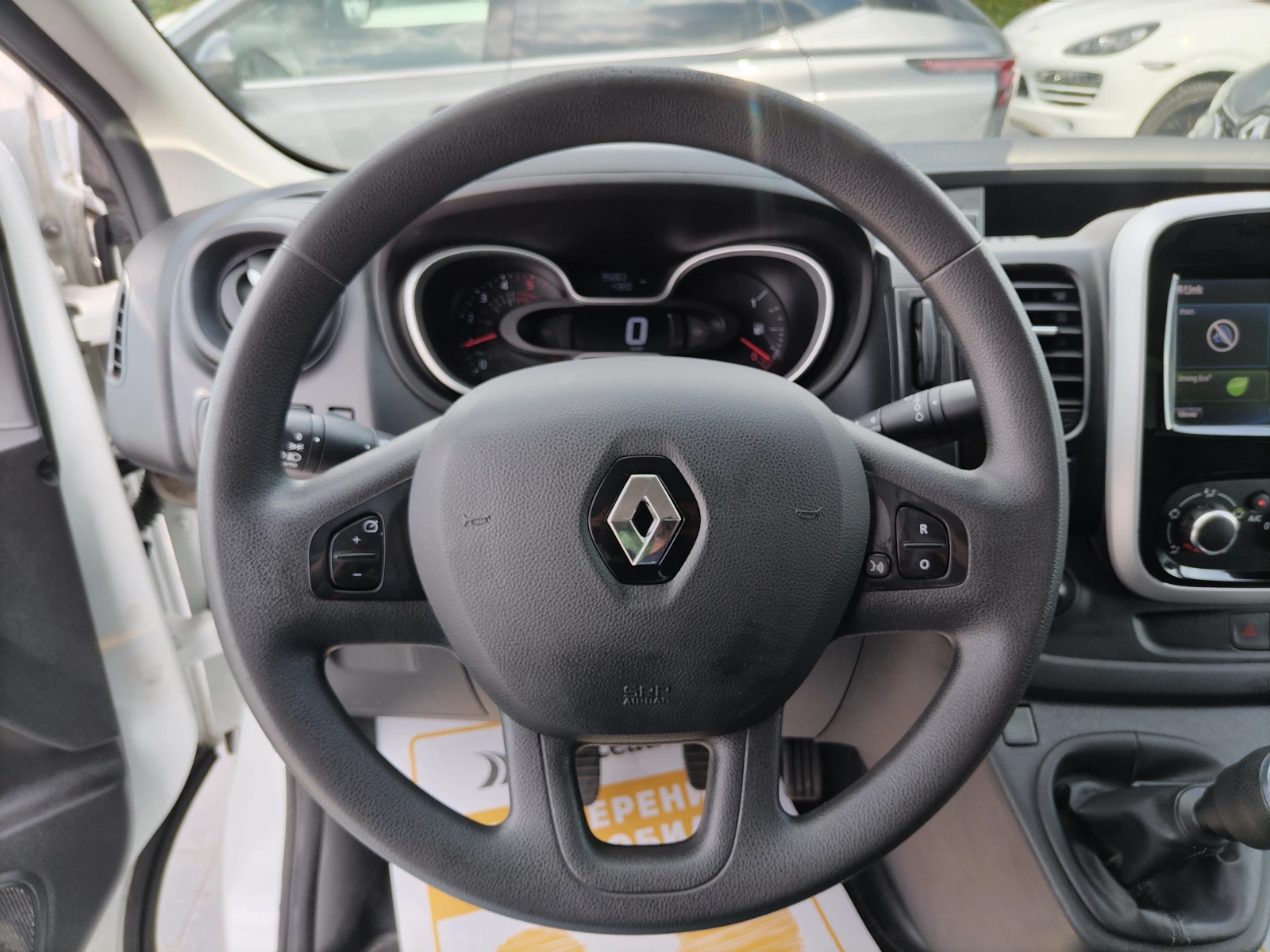 Renault Trafic 2.0dCi/145к.с/ L1H1 - изображение 9