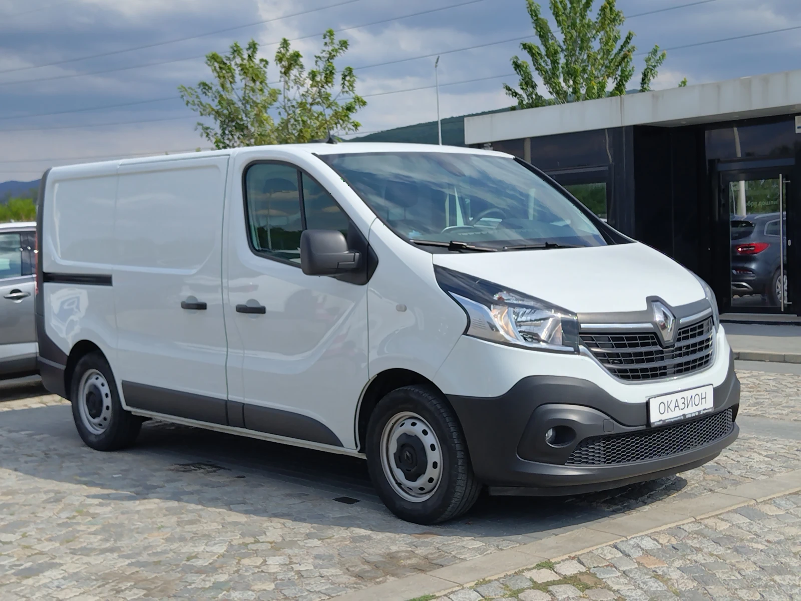 Renault Trafic 2.0dCi/145к.с/ L1H1 - изображение 3