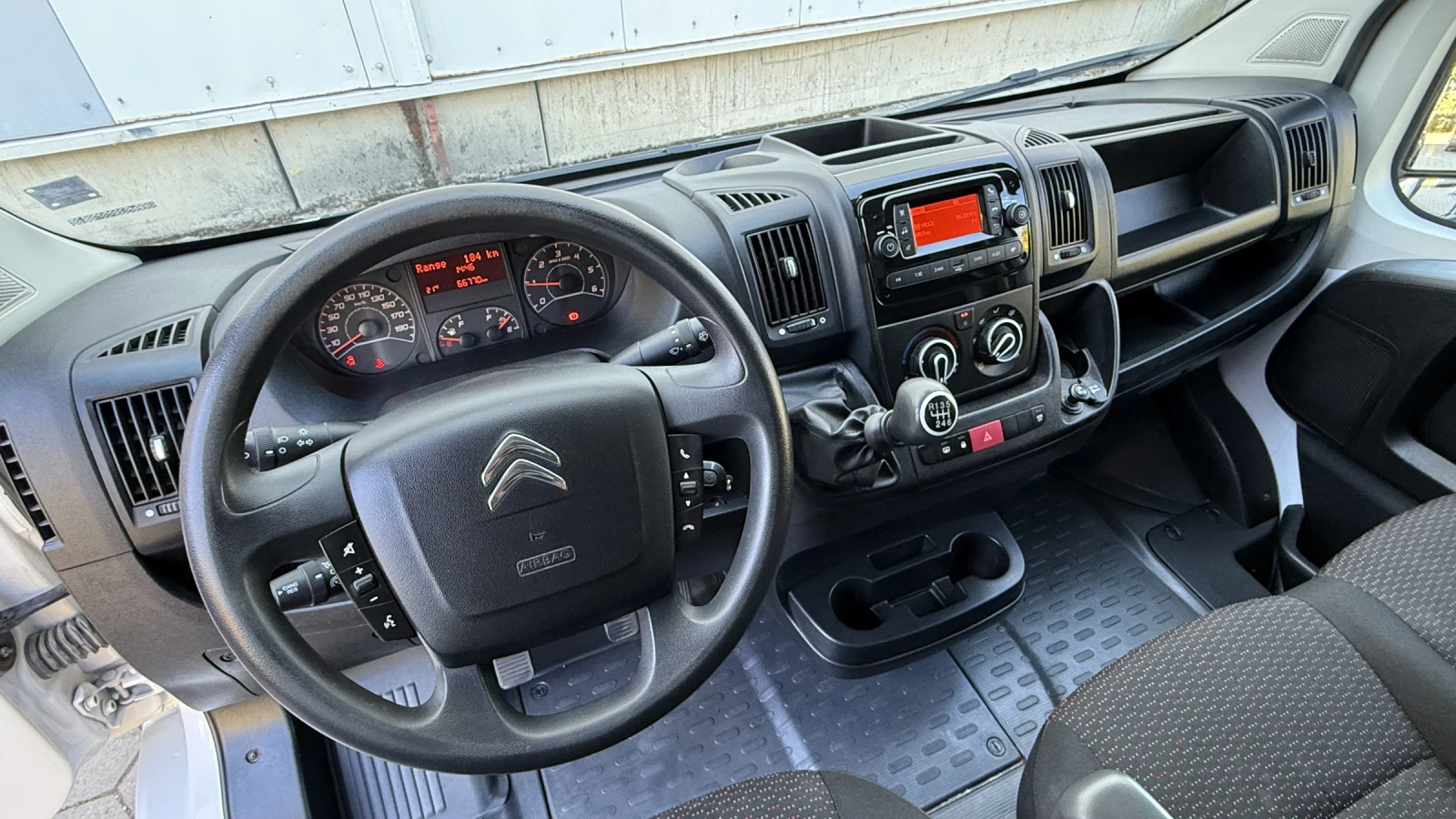 Citroen Jumper 35 L3H2 2.2 BlueHDI 140hp | Mobile.bg � ����������� 12