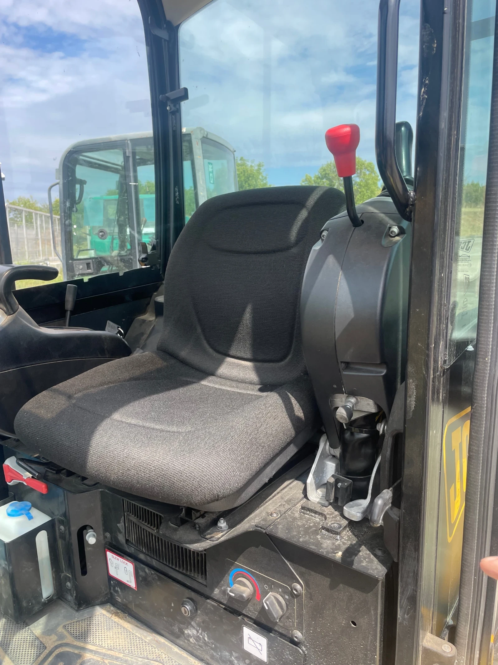 Багер JCB 8026CTS - изображение 5