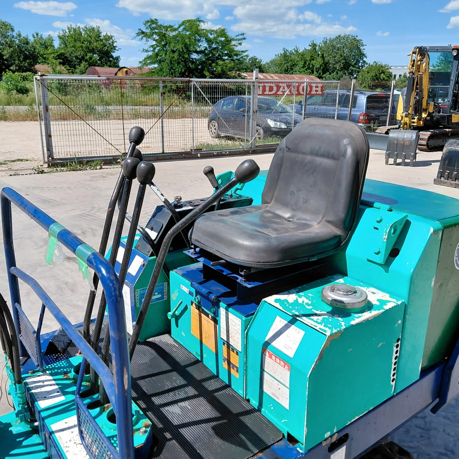 ����� Komatsu PC05-6 * �������� * ���� �� 1300 ���� *  | Mobile.bg � ����������� 9