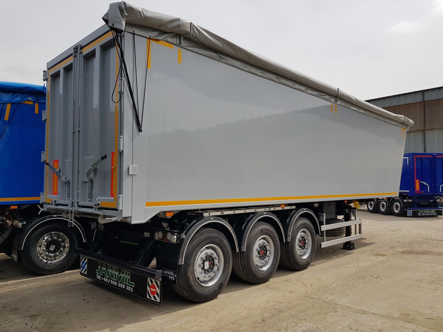 �� ������ DELFINO | Mobile.bg � ����������� 1