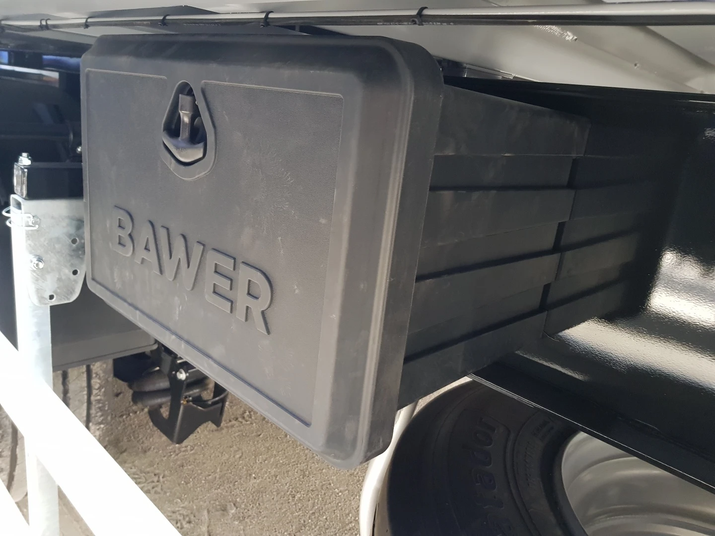 �� ������ DELFINO | Mobile.bg � ����������� 4