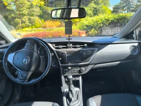 Toyota Auris, снимка 2