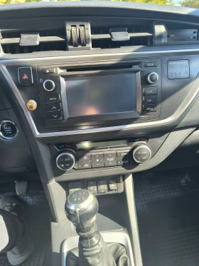 Toyota Auris, снимка 3